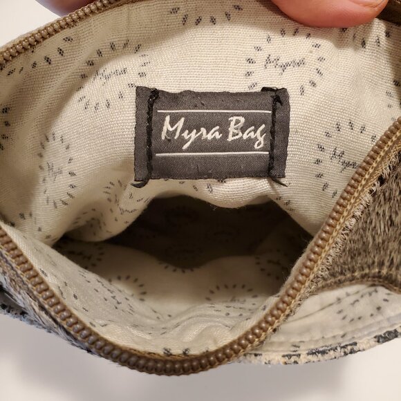 Myra Bag - Cross-Body Style - Picture 4 of 9